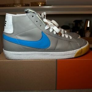 Vintage 2003 Nike Blazer Mid SP Zoo York Medium Grey Orion Blue White